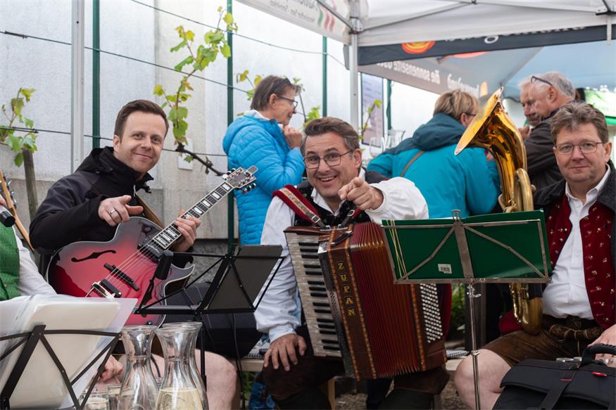 Woodstock Weinroas: Blasmusik ertönte in ganz Illmitz