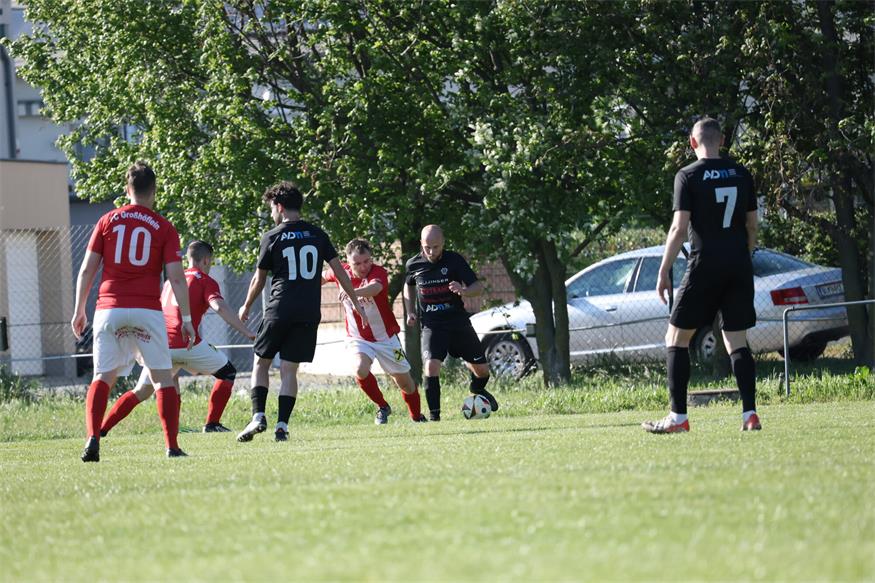 2. Klasse Nord: Ein Pflichtsieg, ein Torfestival & ein Nervenkrimi