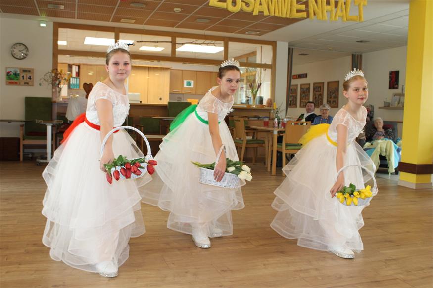 Colourful Dancers waren echter Schlager im  Pflegezentrum Weppersdorf