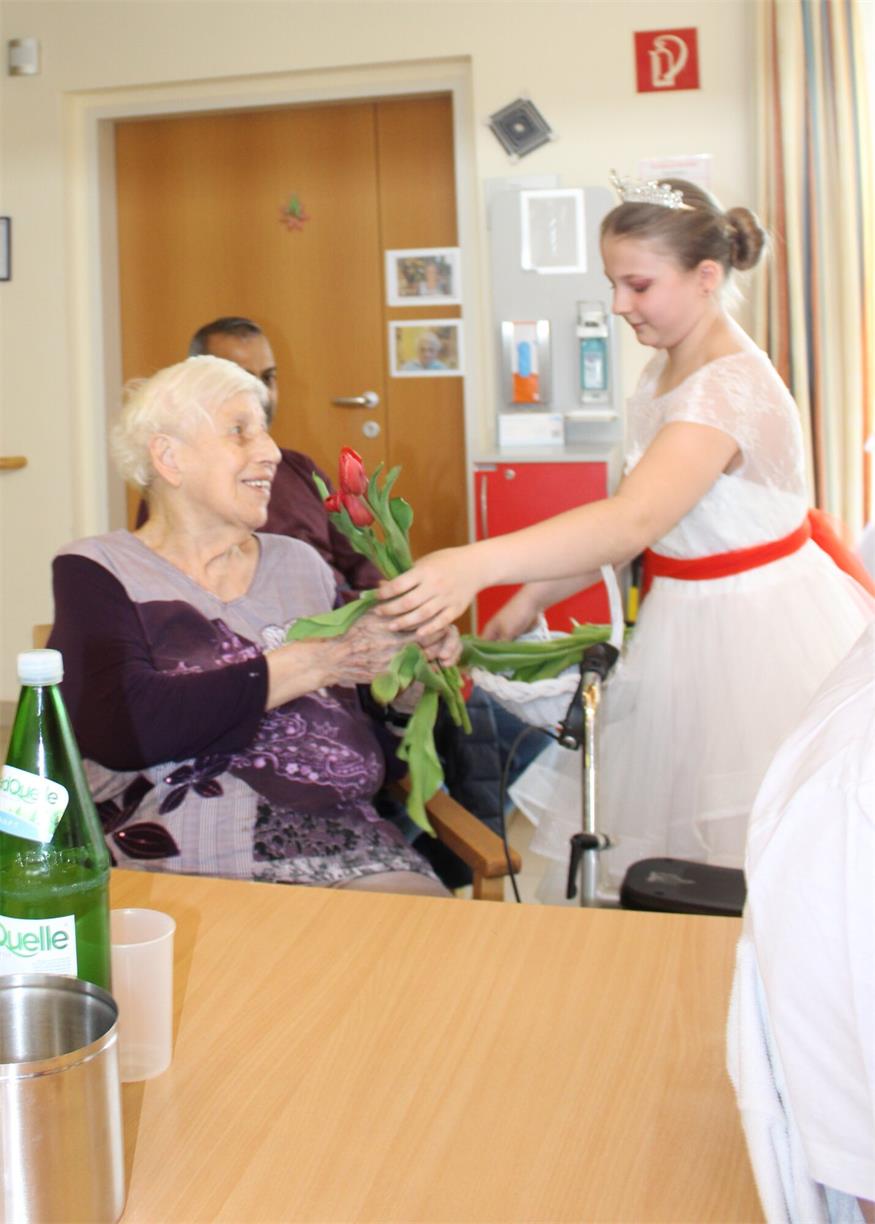 Colourful Dancers waren echter Schlager im  Pflegezentrum Weppersdorf