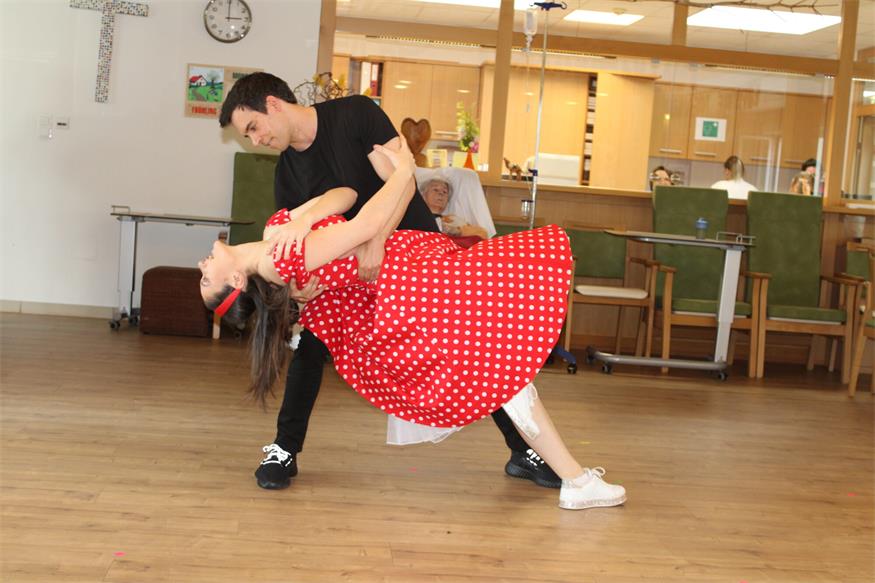 Colourful Dancers waren echter Schlager im  Pflegezentrum Weppersdorf