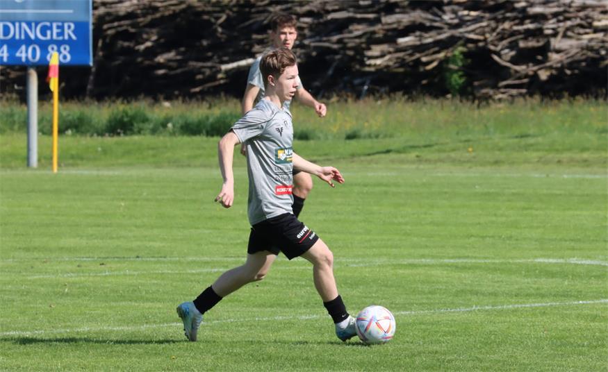 Knappe Kiste in der 1. Klasse - vorne wie hinten