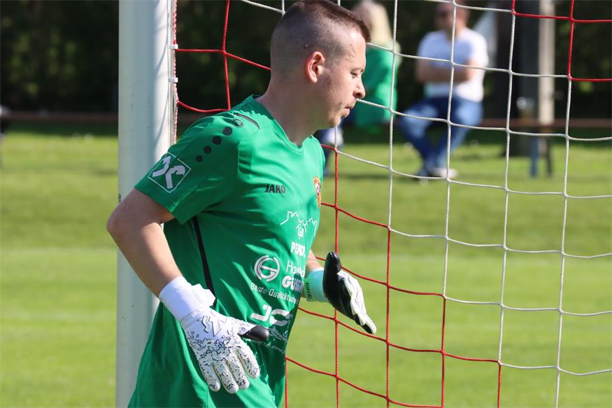 Knappe Kiste in der 1. Klasse - vorne wie hinten