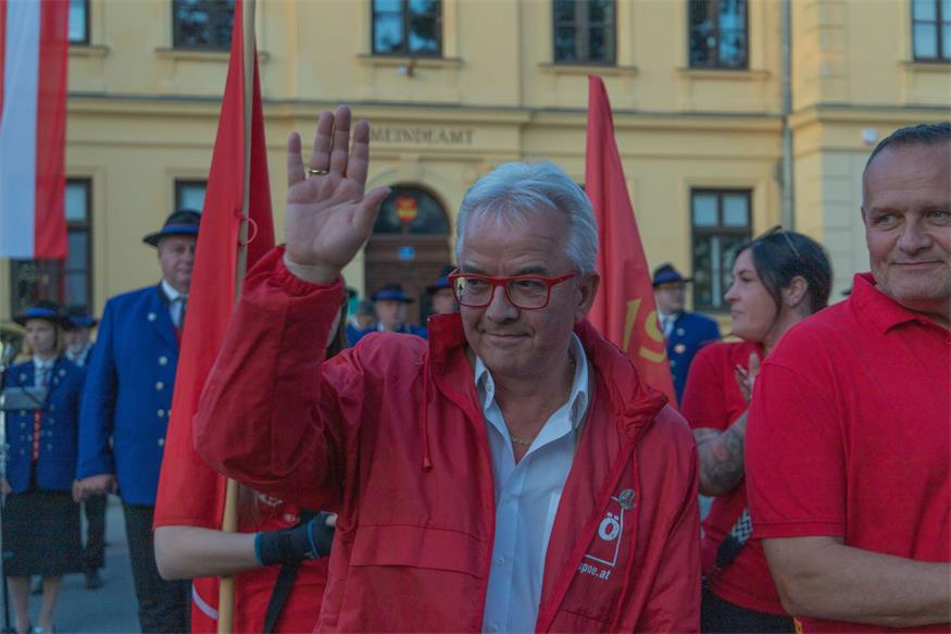 Fackelzug zum 1. Mai in Bruckneudorf und Bruck