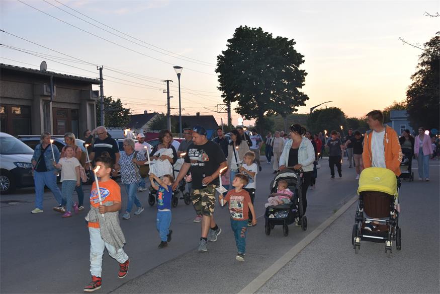 Fackelzug zum 1. Mai in Bruckneudorf und Bruck