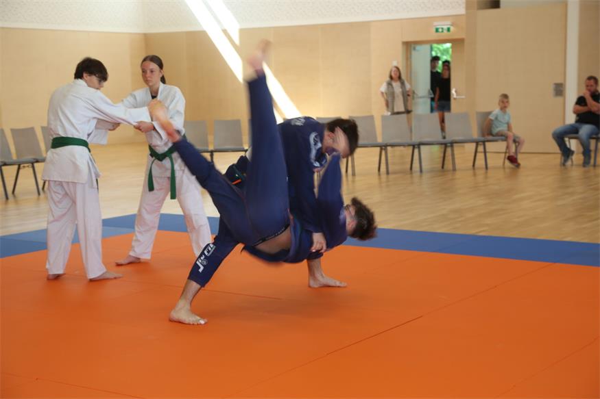 Für Vereine und Events: Parndorf feiert Eröffnung der „Arena 7111“
