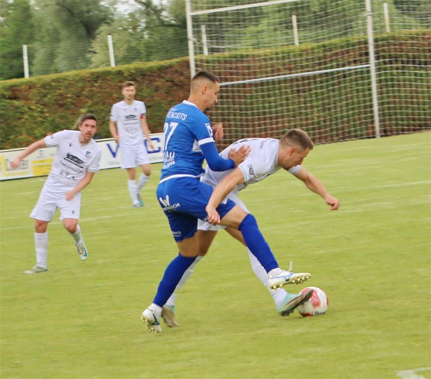 2. Liga Süd: Meisterkampf auf Spitz und Knopf