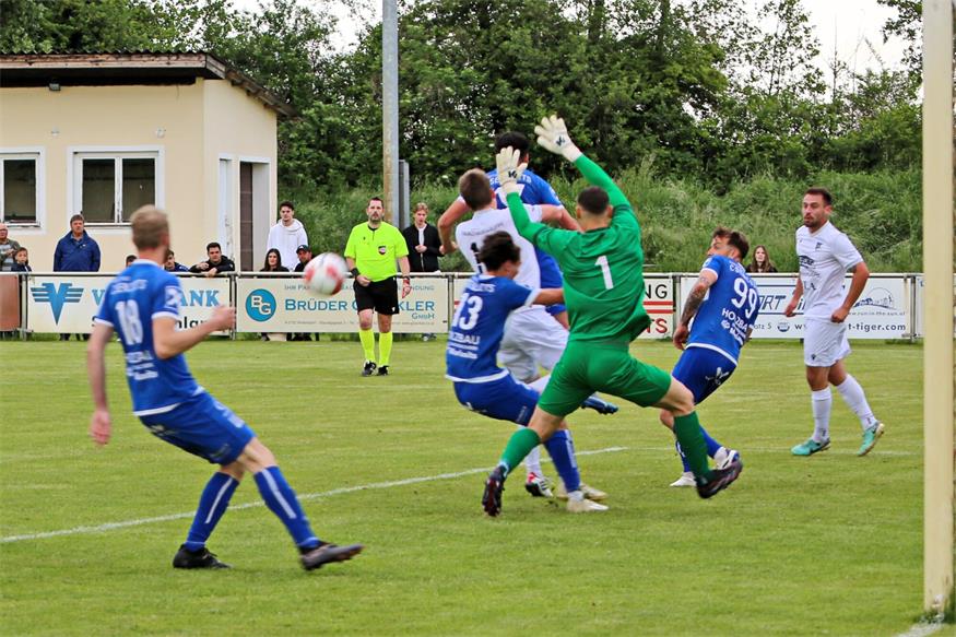 2. Liga Süd: Meisterkampf auf Spitz und Knopf