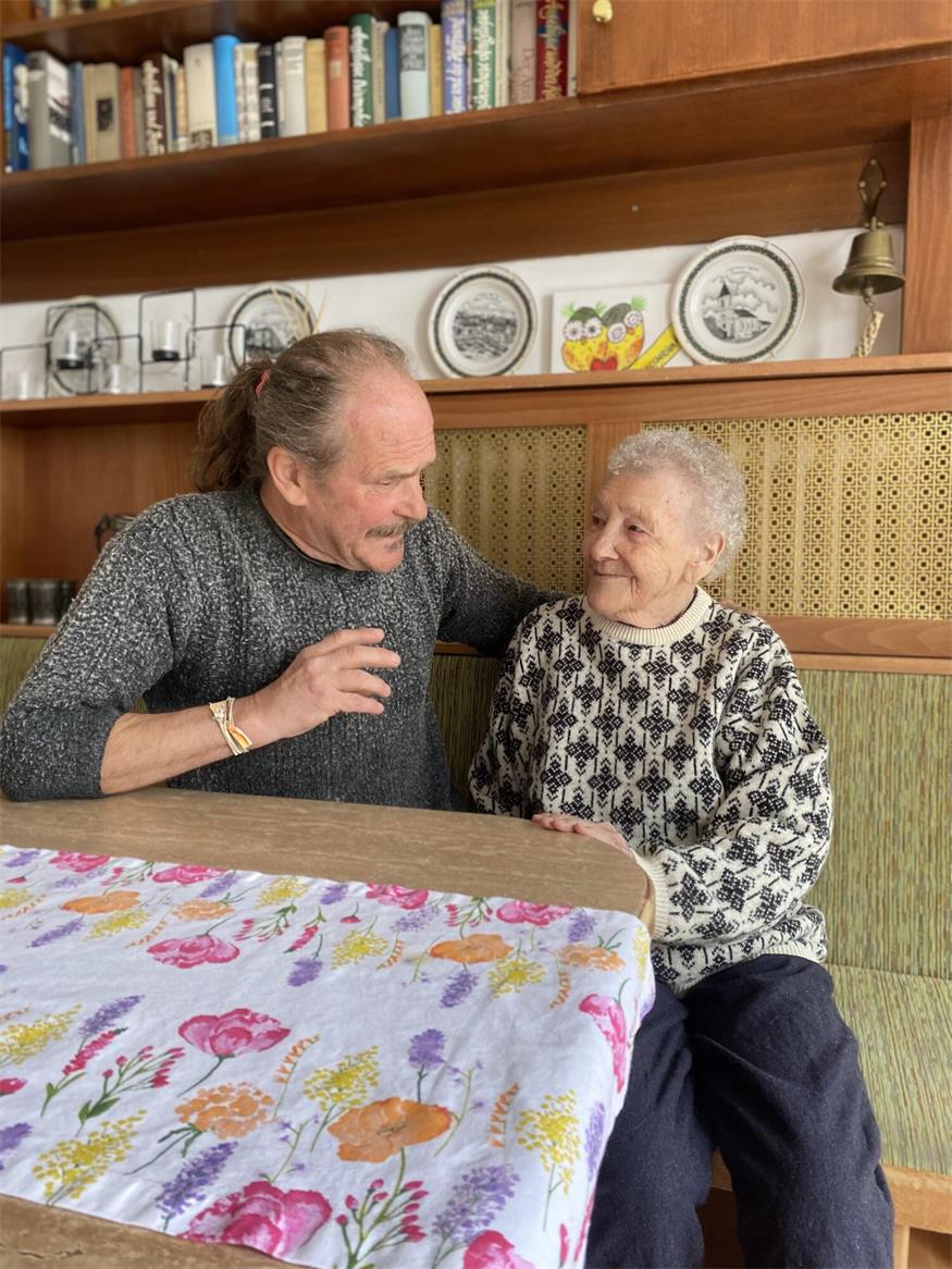 Sepperl Schneckeggerl-Song als Geschenk für 101 Jahre alte Mutti