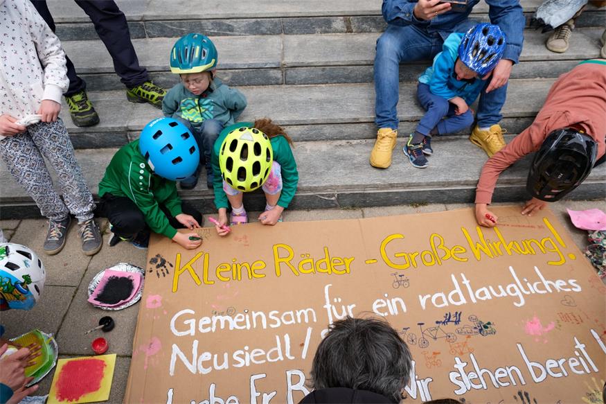 Kinder erobern die Straßen: Dritte Kidical Mass in Neusiedl am See