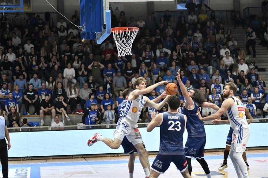 Oberwart stellt im Final-Kracher gegen Eisenstadt auf 1:0