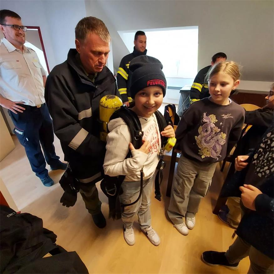 Volksschule bei FF Draßburg zu Besuch