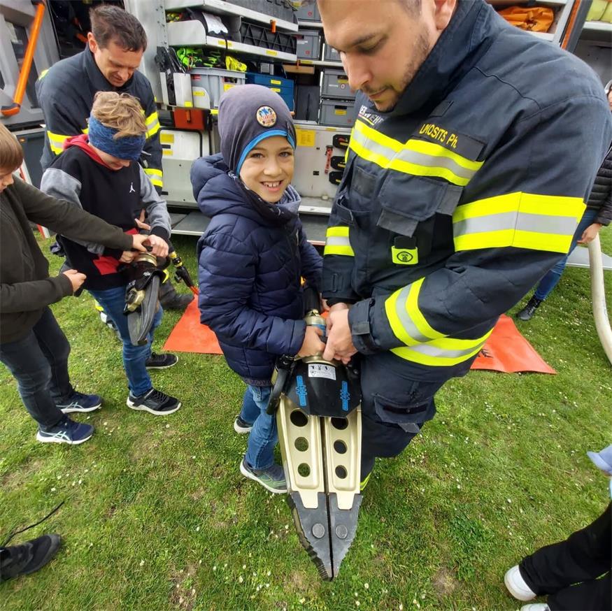 Volksschule bei FF Draßburg zu Besuch