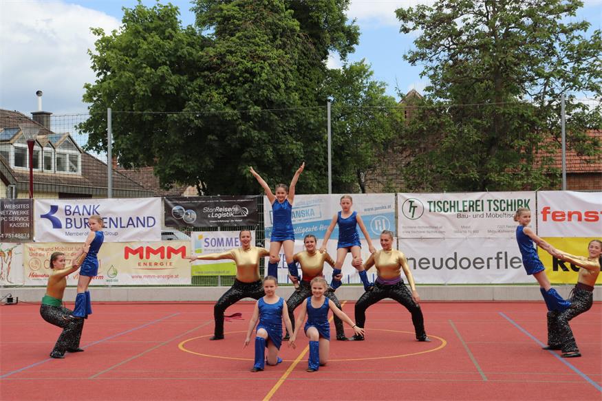 Akrobatisch: Schauturnen der „Sportunion Neudörfl Sektion Gymnastik“