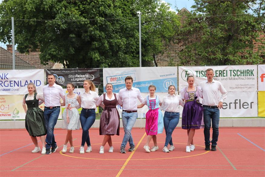 Akrobatisch: Schauturnen der „Sportunion Neudörfl Sektion Gymnastik“