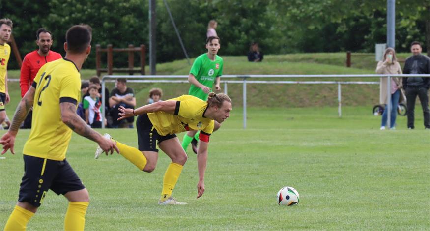 SVM, SVE, Ollersdorf und Burgauberg feierten Derbysiege