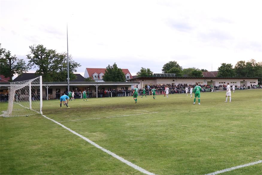 Hornstein: Aufstieg ist fast fix