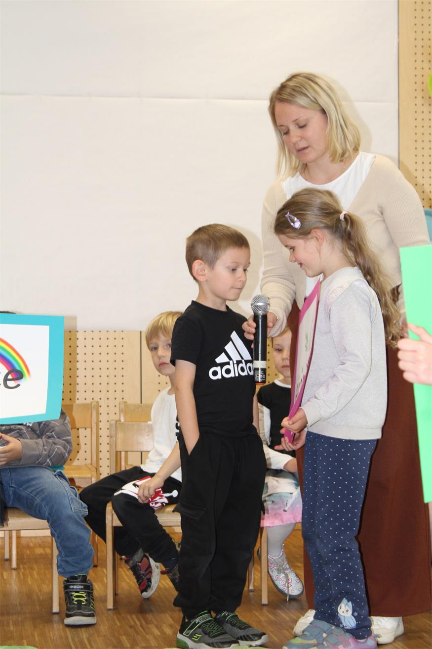 Abschiedsständchen für „Tante Luci“ vom Kindergarten Steinberg-Dörfl