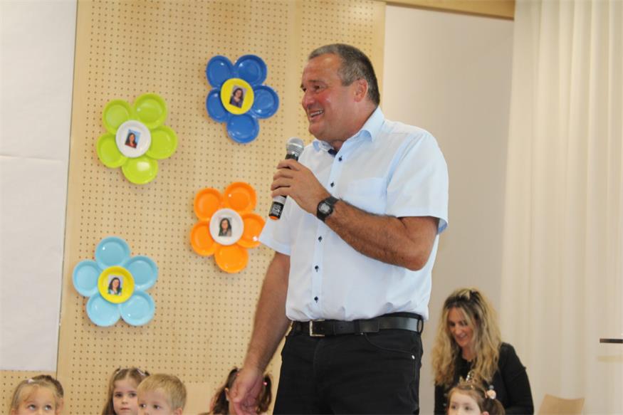 Abschiedsständchen für „Tante Luci“ vom Kindergarten Steinberg-Dörfl