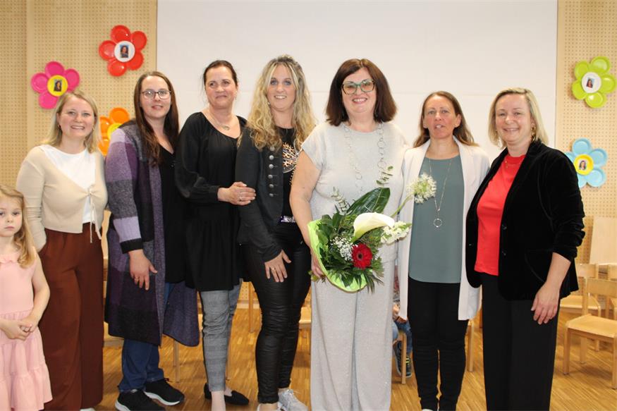 Abschiedsständchen für „Tante Luci“ vom Kindergarten Steinberg-Dörfl