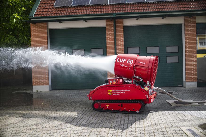 Hightech-Löschroboter für die Neufelder Feuerwehr