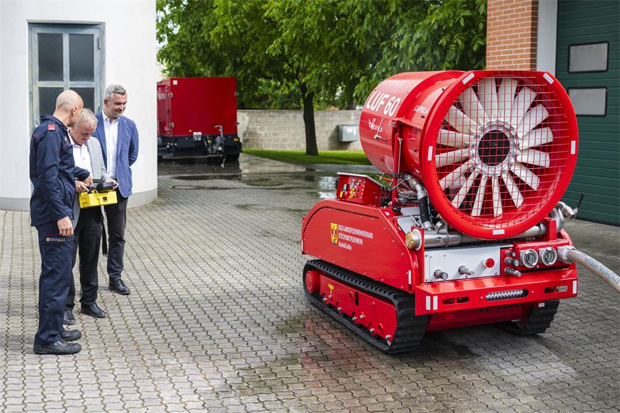 Hightech-Löschroboter für die Neufelder Feuerwehr