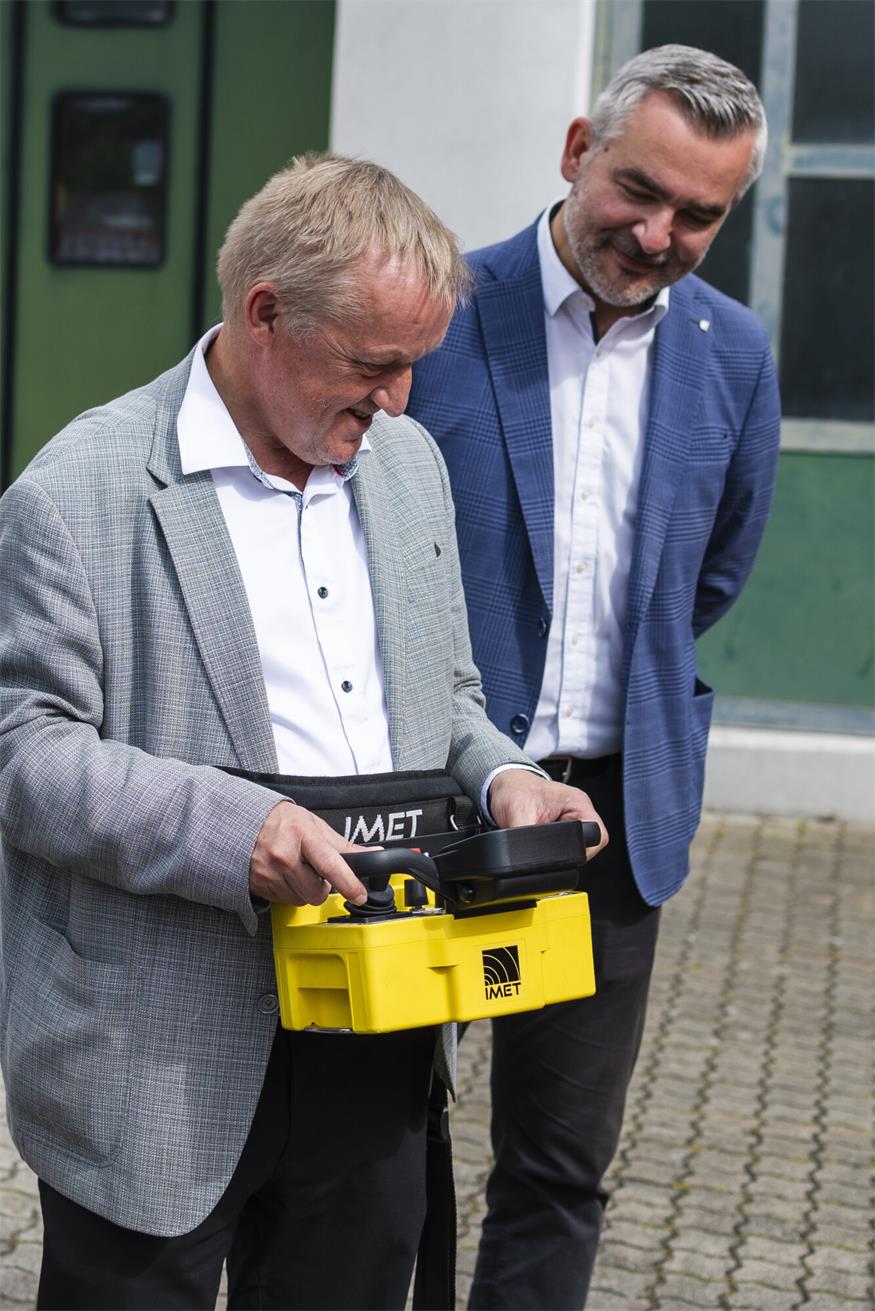 Hightech-Löschroboter für die Neufelder Feuerwehr