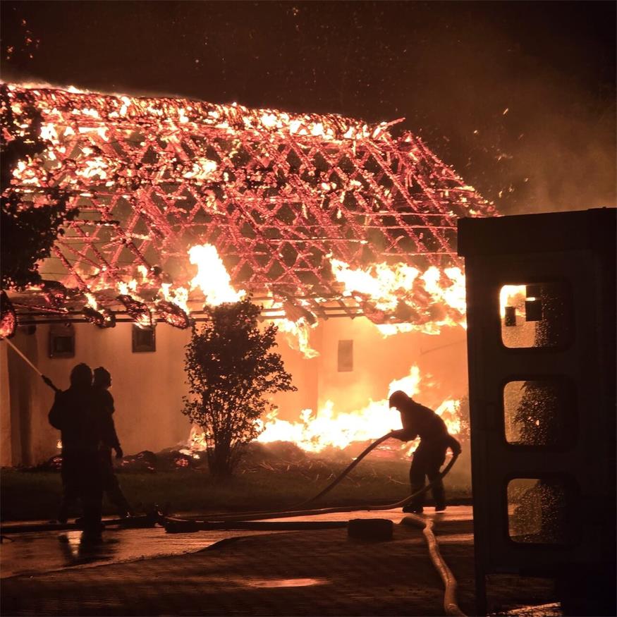 Großbrand in Stinatz: Zwei Gebäude des Heimathauses zerstört