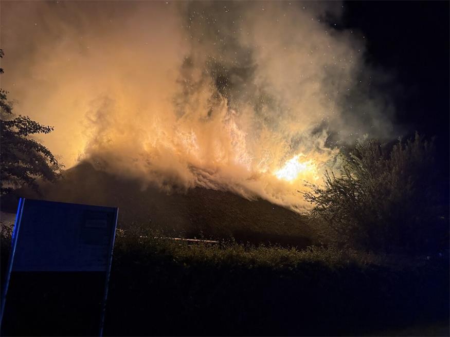 Großbrand in Stinatz: Zwei Gebäude des Heimathauses zerstört