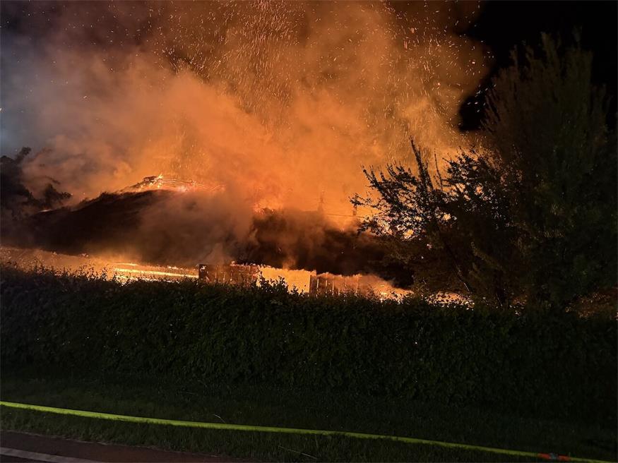 Großbrand in Stinatz: Zwei Gebäude des Heimathauses zerstört