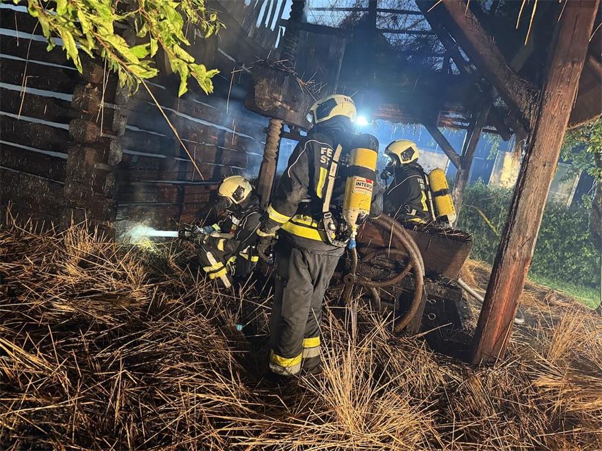 Großbrand in Stinatz: Zwei Gebäude des Heimathauses zerstört