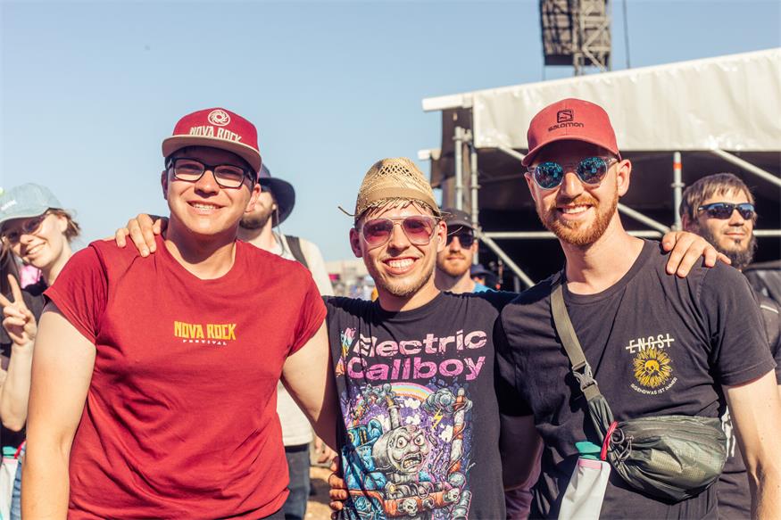 Nova Rock: 220.000 Fans zwischen Zeltlager und Chalet Deluxe