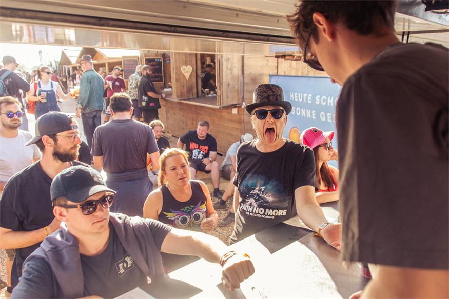 Nova Rock: 220.000 Fans zwischen Zeltlager und Chalet Deluxe