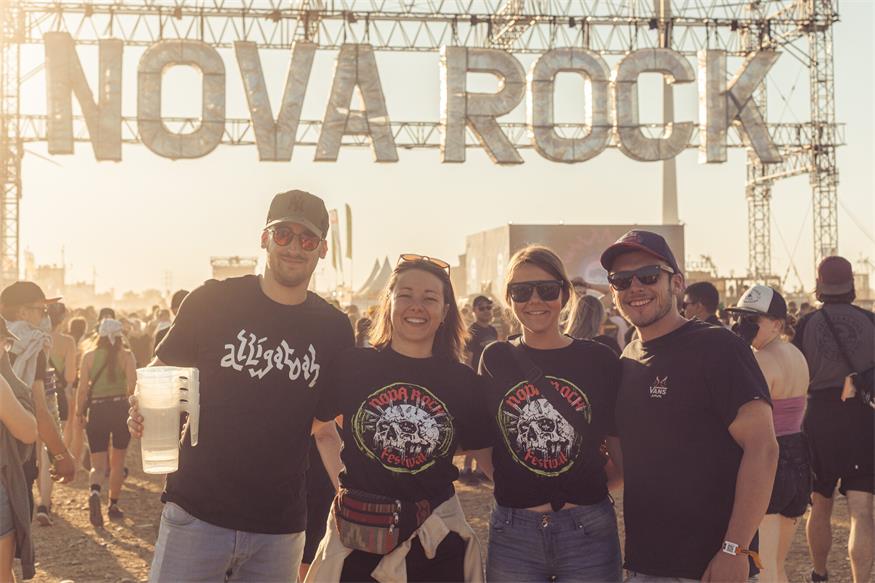 Nova Rock: 220.000 Fans zwischen Zeltlager und Chalet Deluxe
