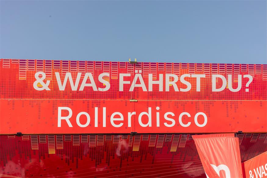 Roller Disco, Riesenrad und Heiratsantrag: Nova Rock abseits der Bühne