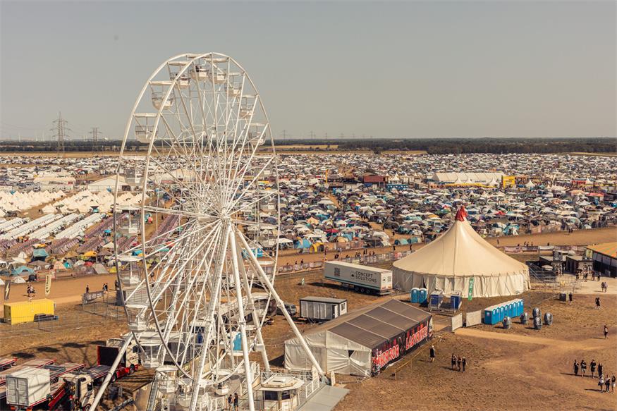 Roller Disco, Riesenrad und Heiratsantrag: Nova Rock abseits der Bühne