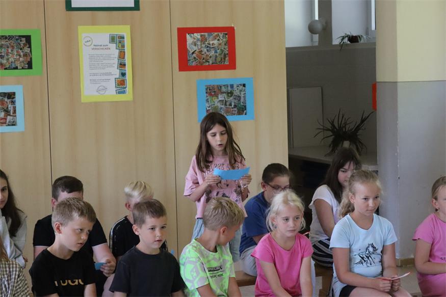„Heimat zum Verschicken“ - Briefmarken aus der Schule Oberpetersdorf