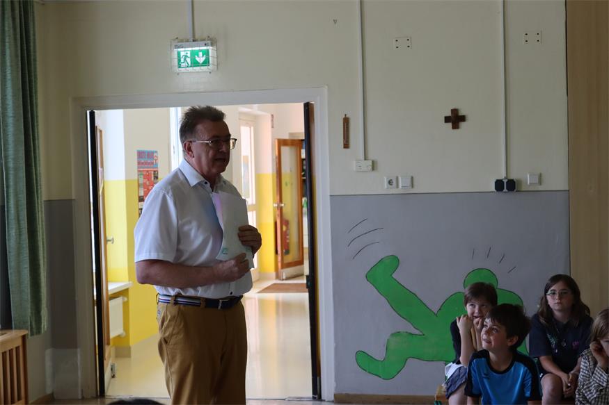 „Heimat zum Verschicken“ - Briefmarken aus der Schule Oberpetersdorf
