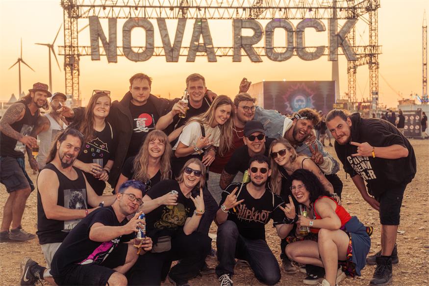Mit Metal und entspannten Tönen in die dritte Nova-Nacht