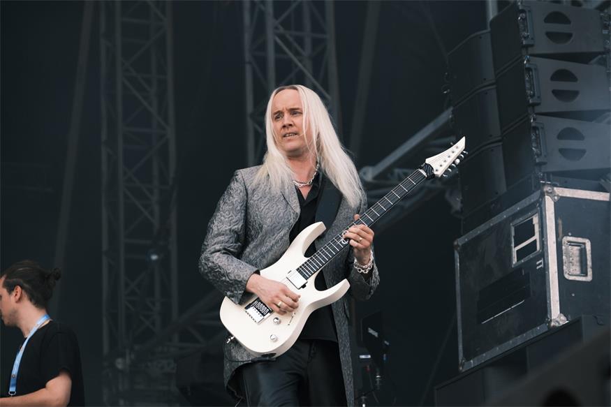Mit Metal und entspannten Tönen in die dritte Nova-Nacht