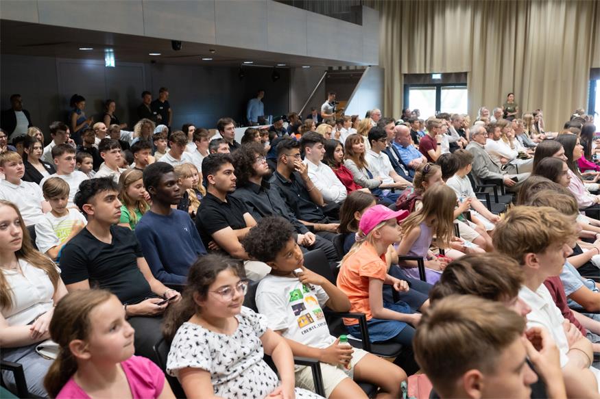 HAK Neusiedl gewinnt Finanzbildungspreis für Projekt mit Volksschülern