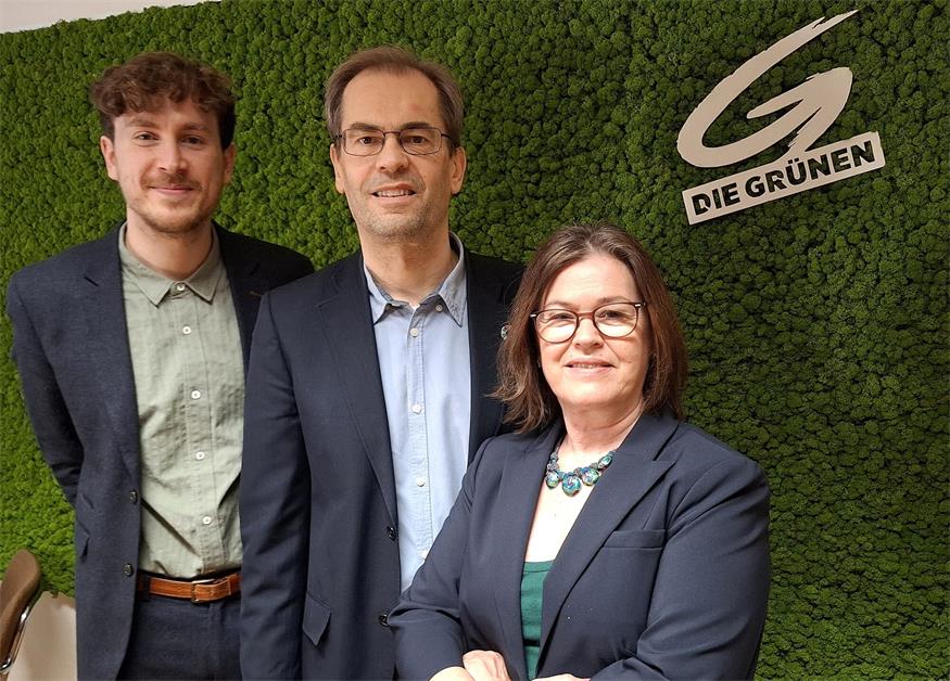 Wechsel auf Zeit. Wolfgang Spitzmüller (M.) übergibt als Klubobmann im Frühling an Margit Paul-Kientzl; Philip Juranich rückt auf das freiwerdende Mandat nach. 
