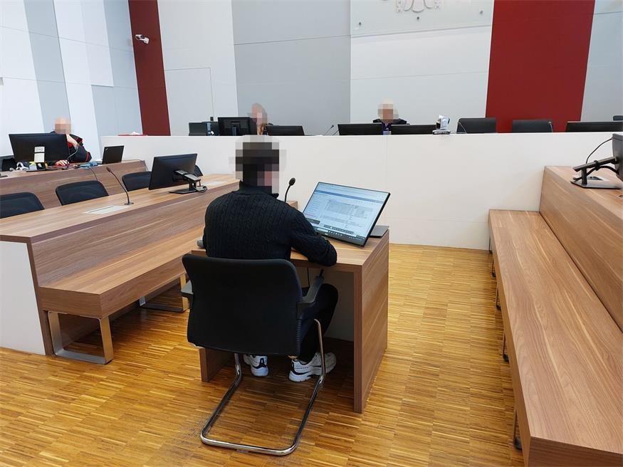 Wegen seiner finanziellen Notlage hatte der 21-Jährige Diebstähle begangen.