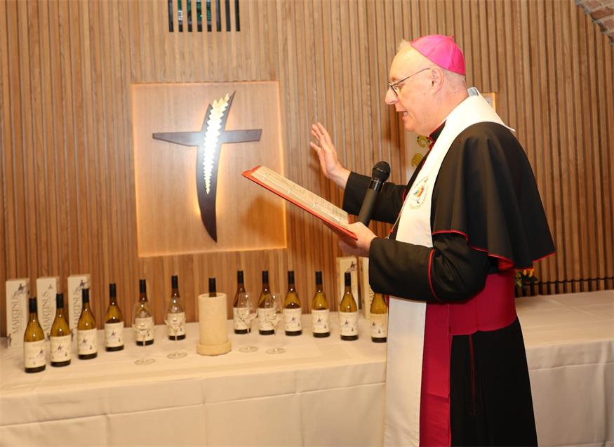 Erster Wein des bischöflichen Weinguts auf den Namen „Severus“ getauft