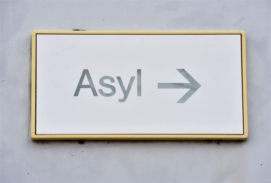 Weniger Andrang auf Asyltitel in Österreich