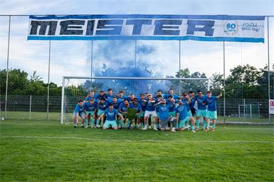 Weppersdorf ist Meister der 1. Klasse Mitte! Mit einem souveränen 4:1-Heimsieg gegen Mannersdorf hatte das Team von Trainer Lorandt Schuller die Meisterschaft selbst in der Hand   und nutzte die Chance.