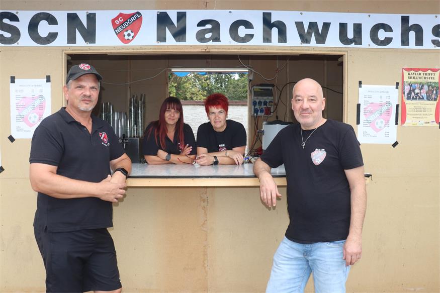 Neudörfler Dorffest: Hauptstraße verwandelte sich erneut in Festmeile