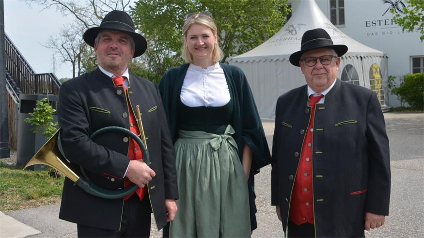 Signale, Fanfaren und Polkas