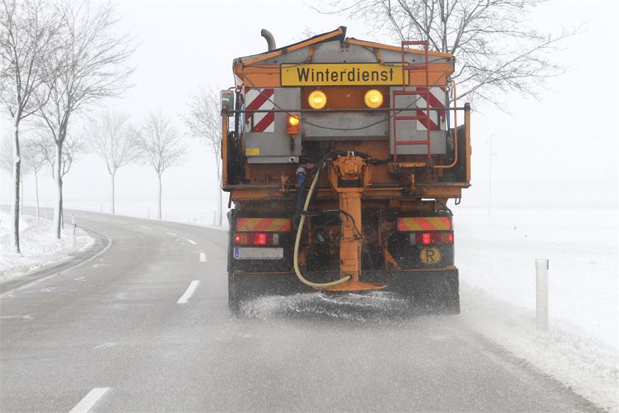 Winterdienst und Feuerwehren im Dauereinsatz