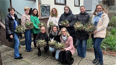 Wirtschaftskammer-Regionalstellenobfrau Melanie Eckhardt, Birgit Kraichen, Frau in der Wirtschaft-Bezirksvorsitzende Daniela Jagschitz, Frau in der Wirtschaft-Landesvorsitzende Petra Schumich mit den Workshopteilnehmerinnen.